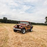 Jeep CJ-8 Scrambler