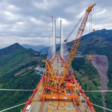 Die einzelnen Module werden wie Teile aus einem gigantischen Baukasten miteinander verbunden