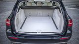 Mercedes E 250 T - viel Platz auch ohne das Umklappen der Rückbank
