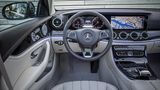 Mercedes E 250 T - große Displays im Cockpit
