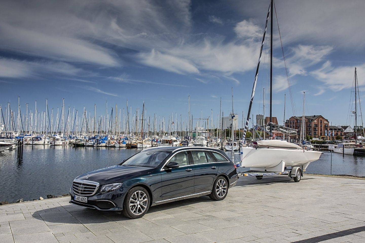 Mercedes E 250 T - auch als Zugmaschine zu gebrauchen