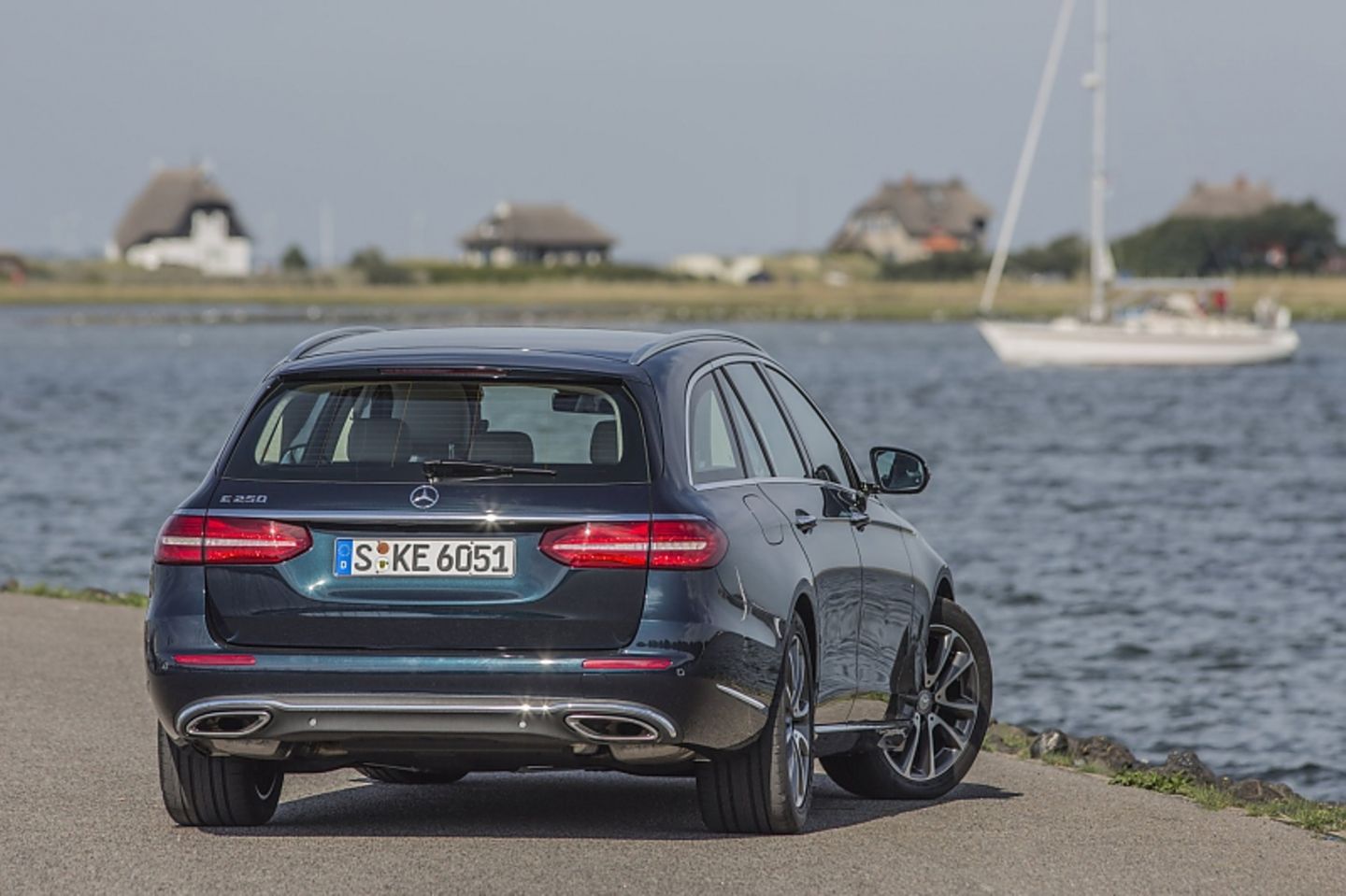 Mercedes E 250 T - der übliche T-Look