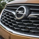 Der Kühlergrill wirkt jetzt frischer, moderner