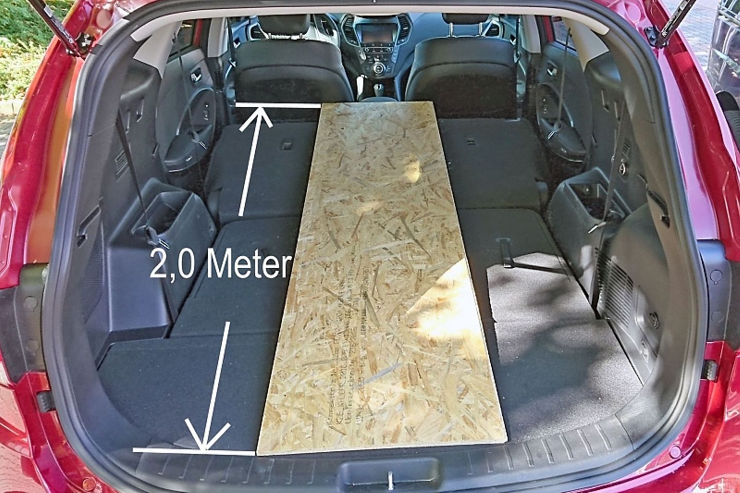 Zwei Meter lange Gegenstände lassen sich bequem transportieren.