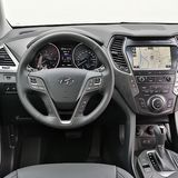 Das Cockpit des Hyundai Grand Santa Fe.