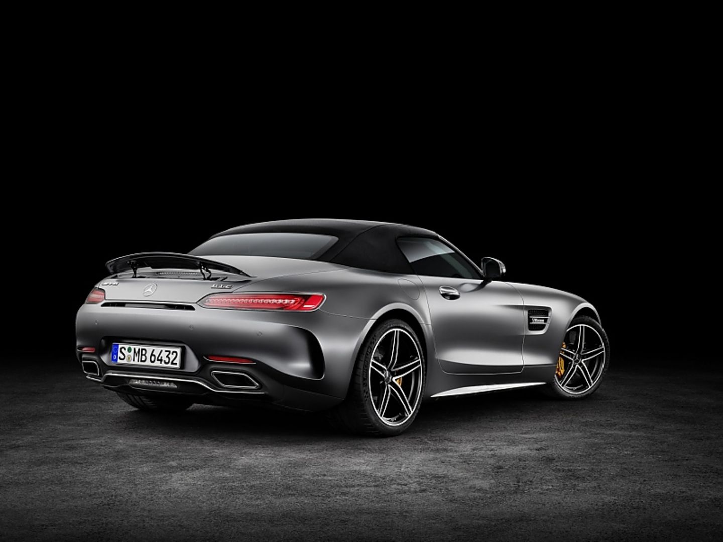 Mercedes AMG GT C Roadster - mit breitem Heck