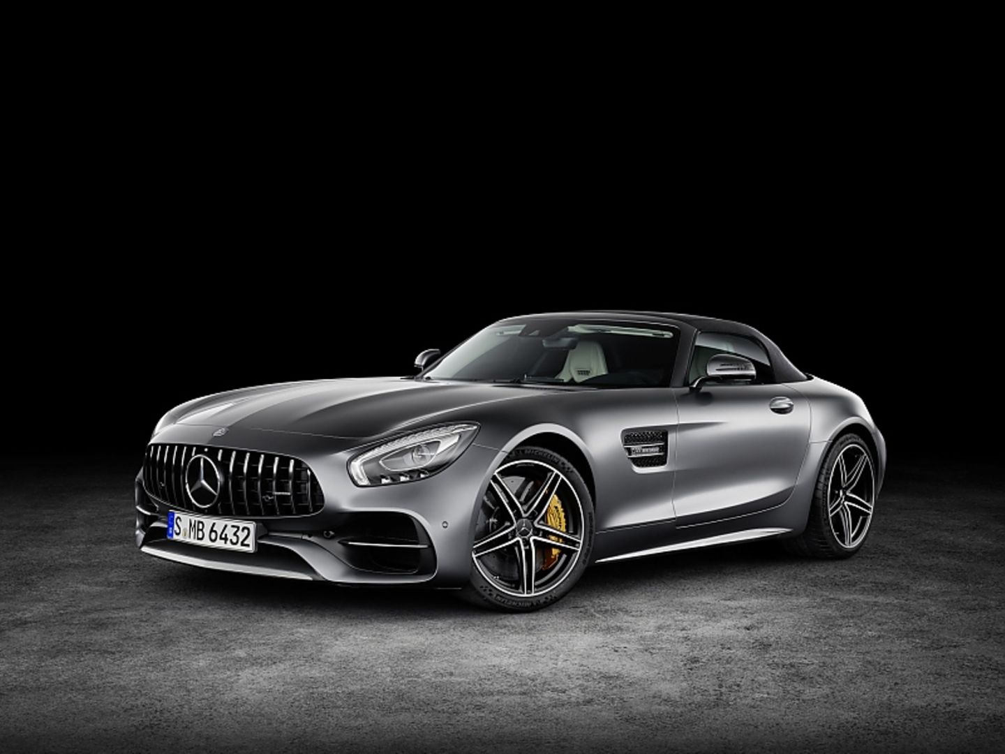 Mercedes AMG GT Roadster