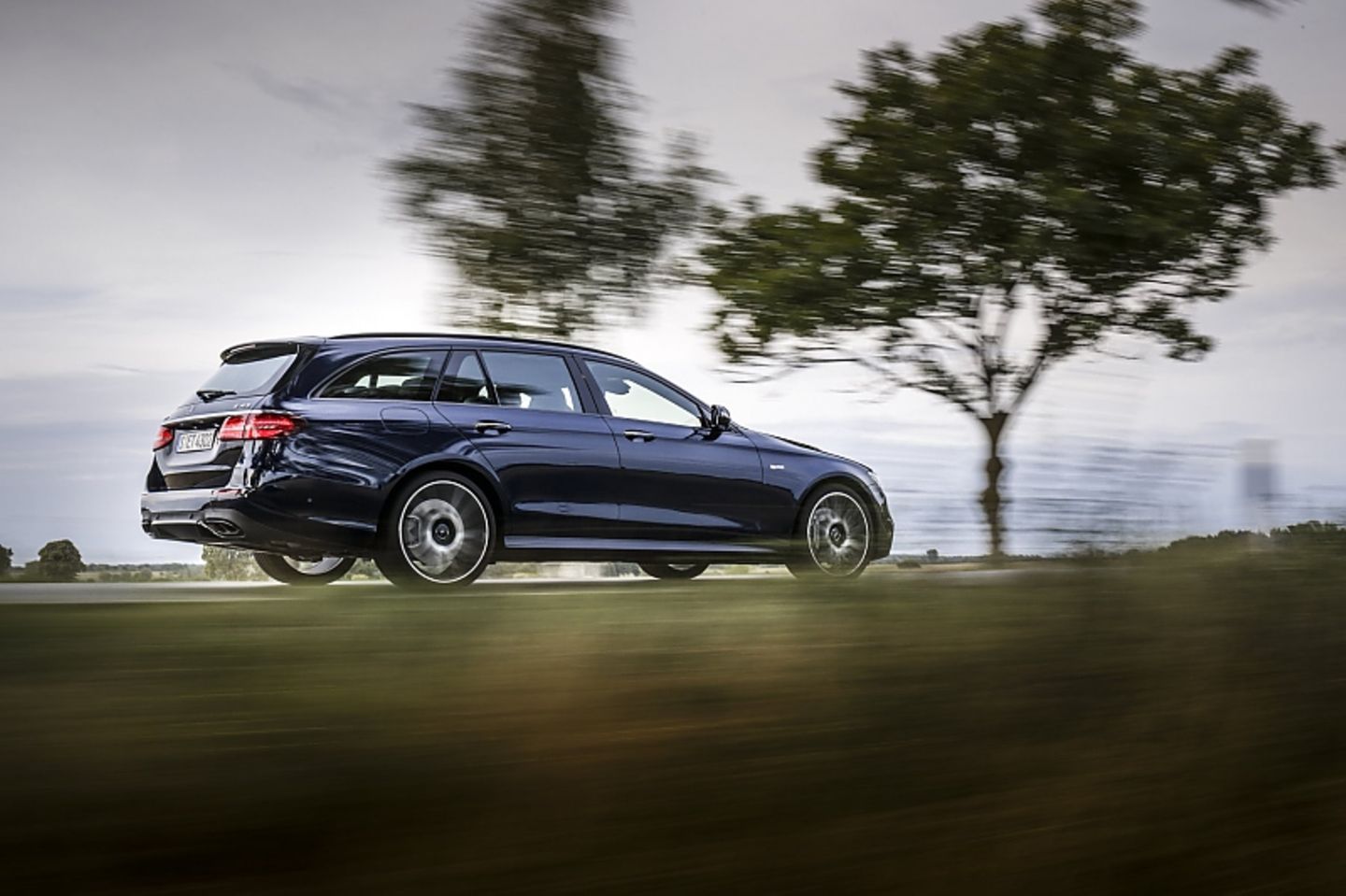 Mercedes AMG E 43 T - 0 auf 100 in unter fünf Sekunden