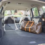 Beim BMW X1 steigt die Ladefläche leicht an