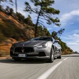 Der Diesel ist bis zu 250 km/h schnell.