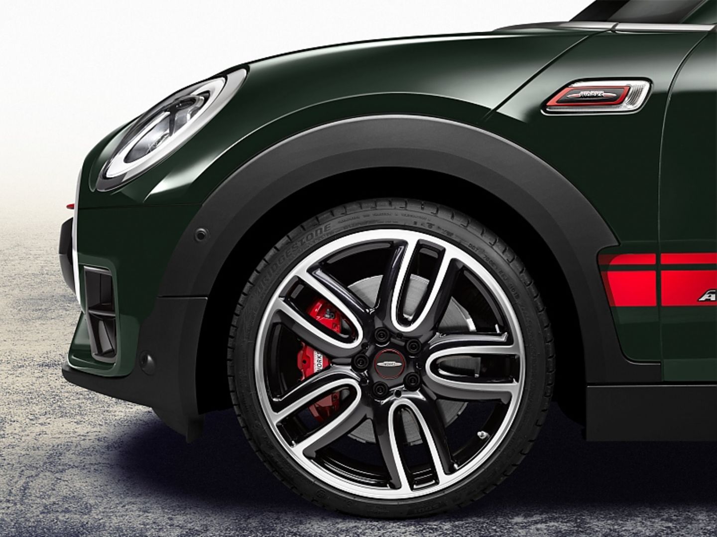 Mini John Cooper Works Clubman - rollt auf 18-Zöllern