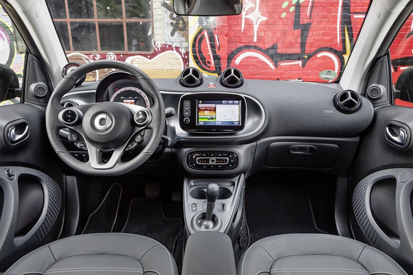 Das Cockpit des Smart Fortwo Electric Drive