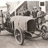 Frank Clement am 28. März 1921 am Steuer des Bentley EXP 2.