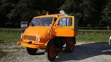 Unimog Baureihe 401 von 1952 - Einsteigen will gelernt sein