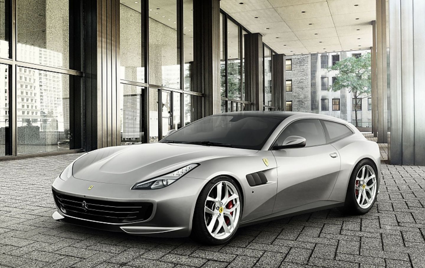Ferrari GTC4Lusso T