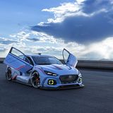 380 PS treiben ihn an.