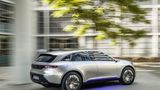 Der Mercedes Generation EQ hat bis zu 300 kW / 403 PS