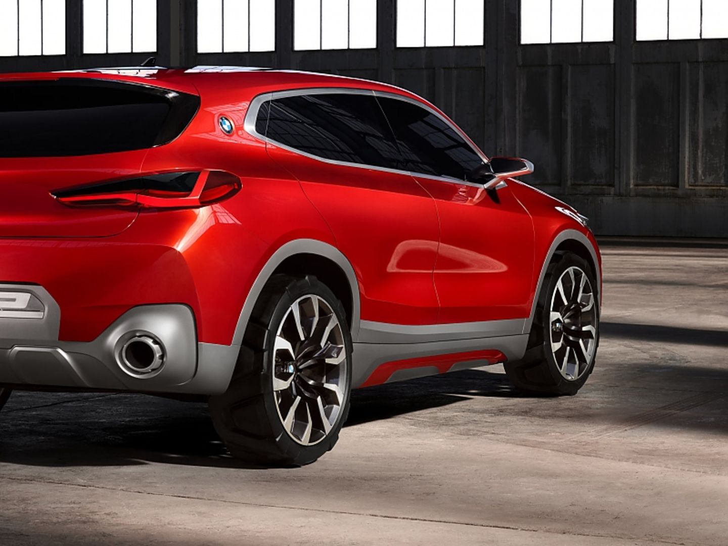 BMW Concept X2 - markig auch die Seitenlinie