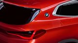 BMW Concept X2 - BMW-Logo an der C-Säule