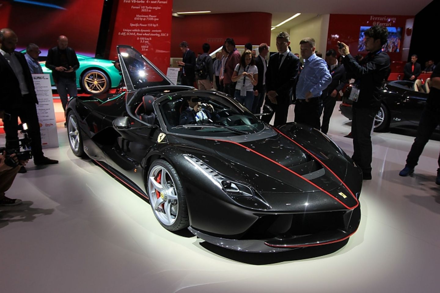 Ferrari LaFerrari Spider