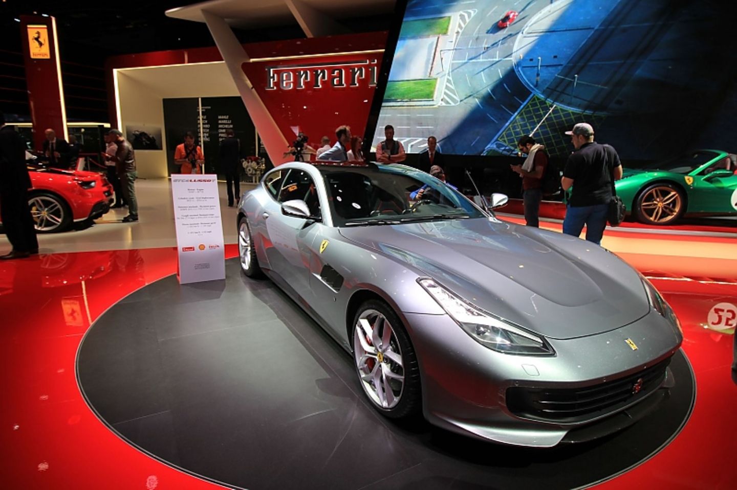 Ferrari GTC4 Lusso T