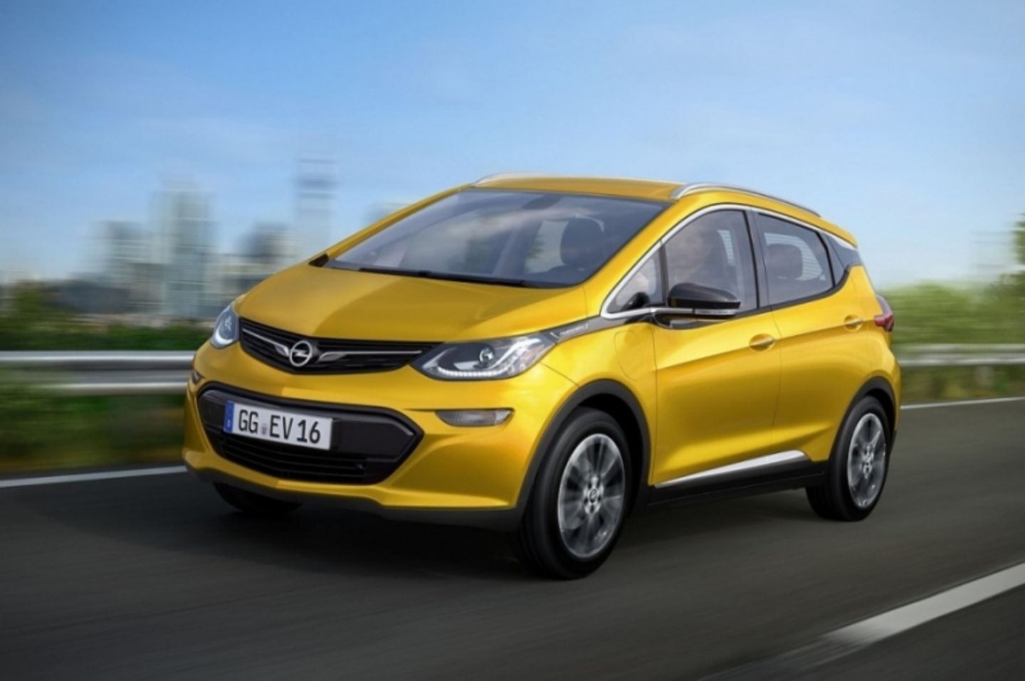 Der Opel Ampera-e schafft rund 500 Kilometer Norm-Reichweite