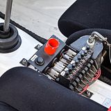 Alle wichtigen Hebel sind in Griffweite des Fahrers