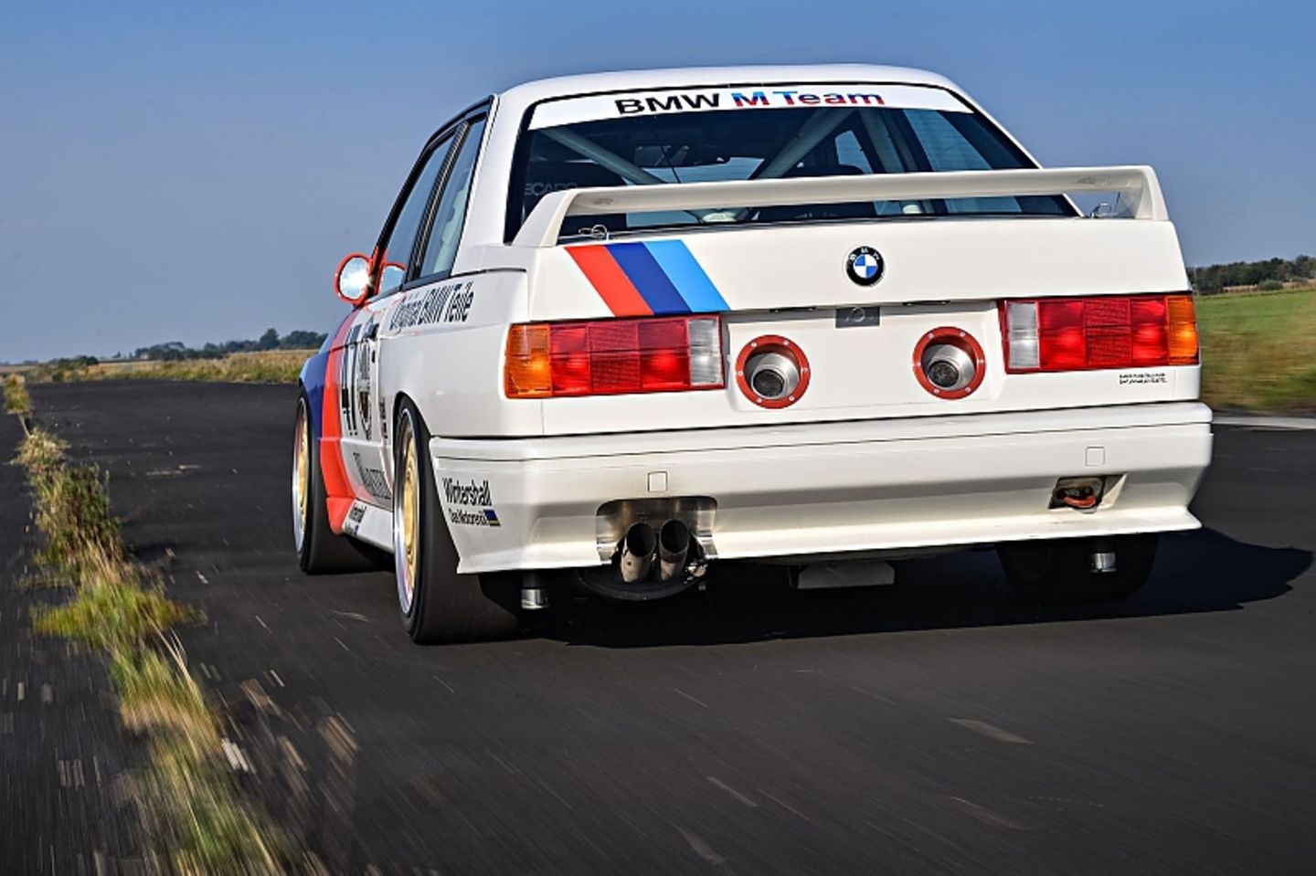 Der BMW E30 M3 DTM Gruppe A hat rund 315 PS