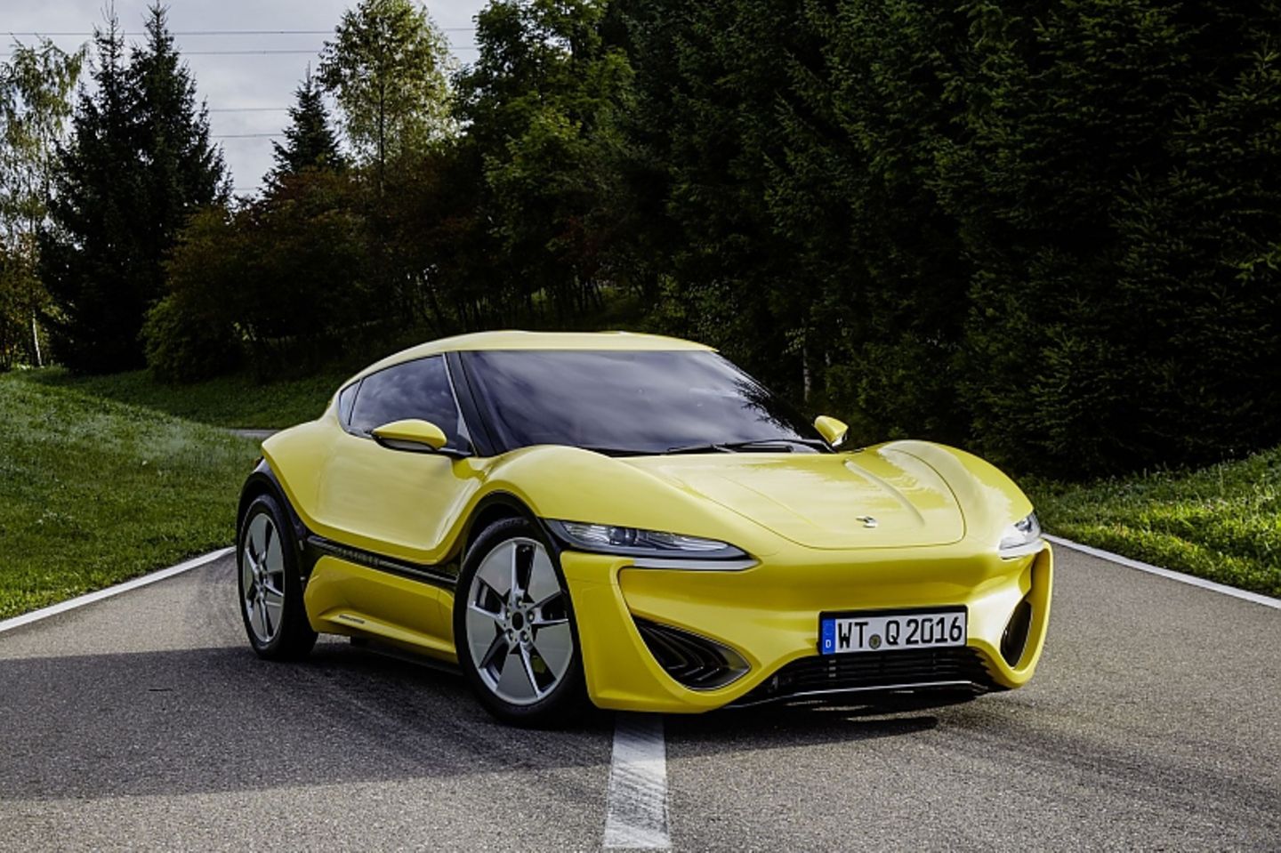 Das quietschgelbe Auto sorgte auf Messen für Aufsehen