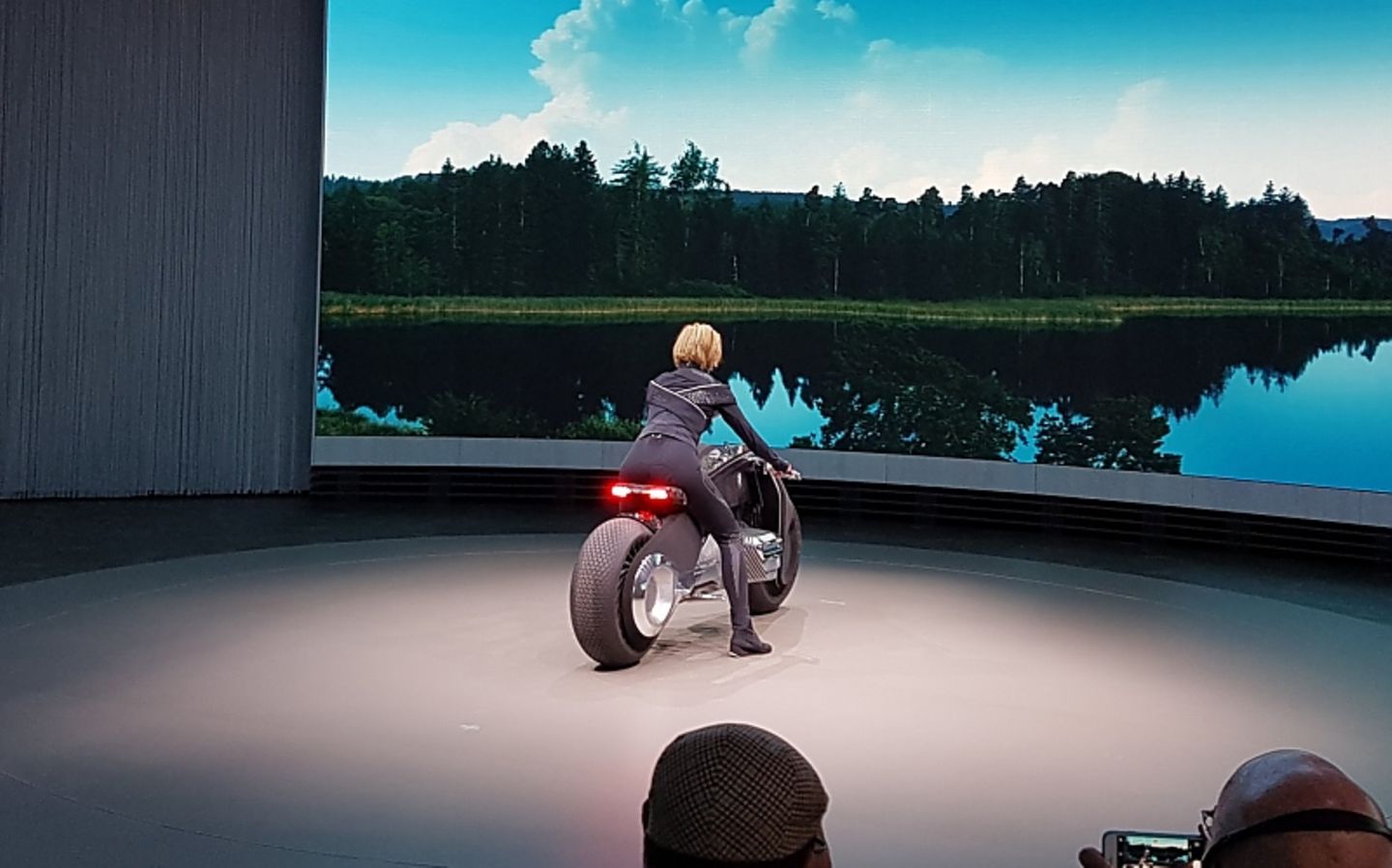 BMW Motorrad The Next 100 - großer Auftritt zum Ende der Feierlichkeiten
