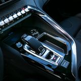 Die Mittelkonsole des Peugeot 3008 Blue HDI 180