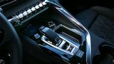 Die Mittelkonsole des Peugeot 3008 Blue HDI 180