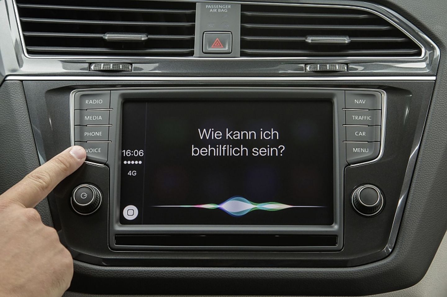 Siri gibt es per Apple CarPlay