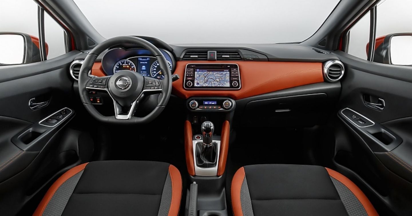 Das Cockpit des Nissan Micra 2017 0.9 i-GT