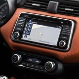Nissan Micra 2017 0.9 i-GT - auf Wunsch mit einem Navigationssystem