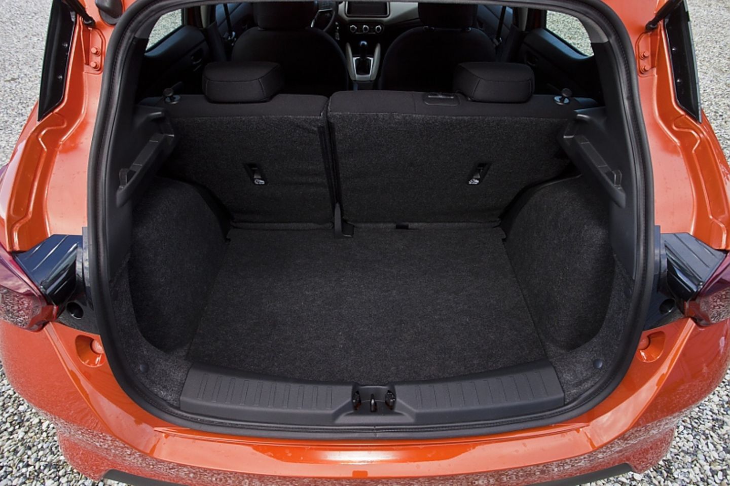 Nissan Micra 2017 0.9 i-GT - der Laderaum schluckt rund 300 Liter