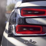 Die Heckleuchten hingegen wirken edel.