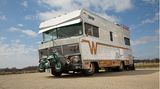 Von außen ist der alte Winnebago noch gut zu erkennen.