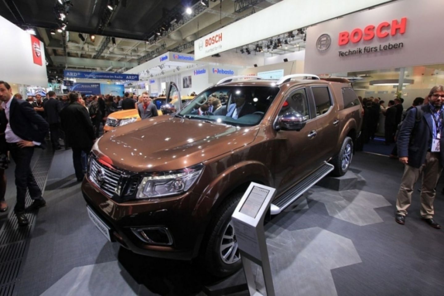 Der Nissan Navara ist der technische Bruder des Mercedes Pickups