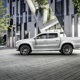 Das Mercedes Concept X-Class ist etwa 5,35 Meter lang