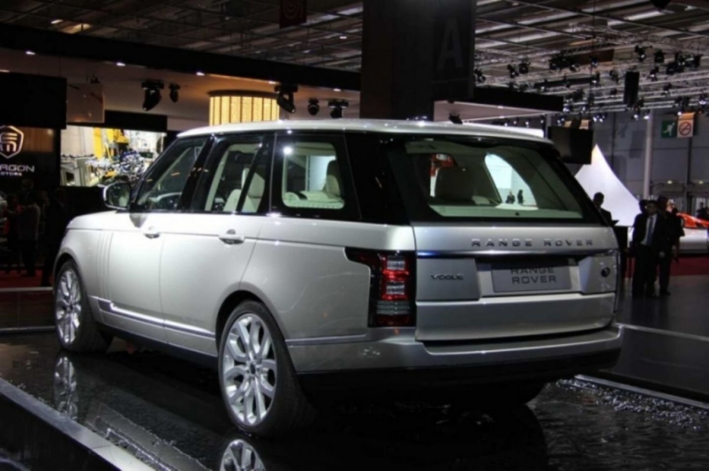 Range Rover Vogue: - 52,5 %