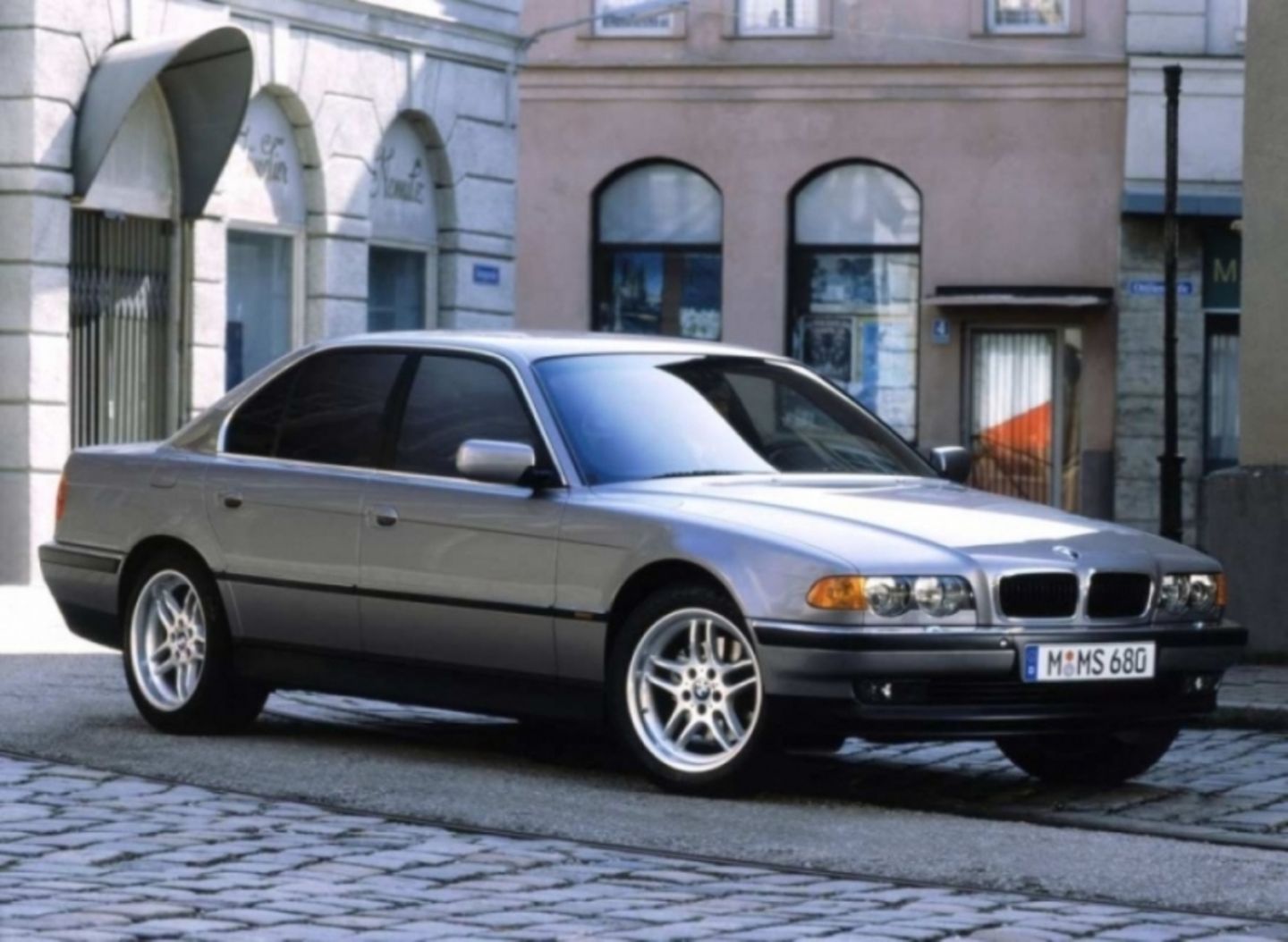 BMW 7er E38: - 9,4 %