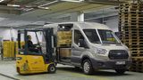 Der Ford Transit lässt sich aufgrund der beiden Schiebetüren leicht beladen