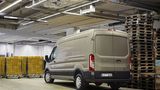 Den Ford Transit gibt es mit vielen Aufbauten, auch als Kastenwagen