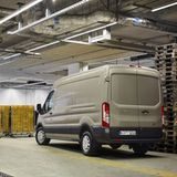 Den Ford Transit gibt es mit vielen Aufbauten, auch als Kastenwagen