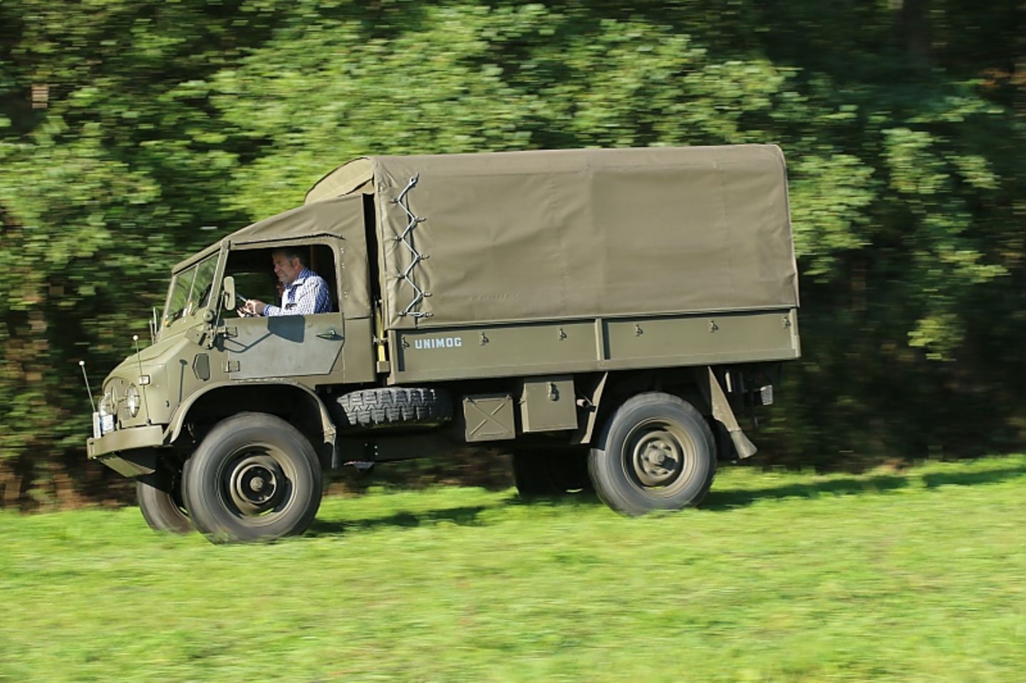 Unimog S Baureihe 404 - mit 2,90 Metern Radstand