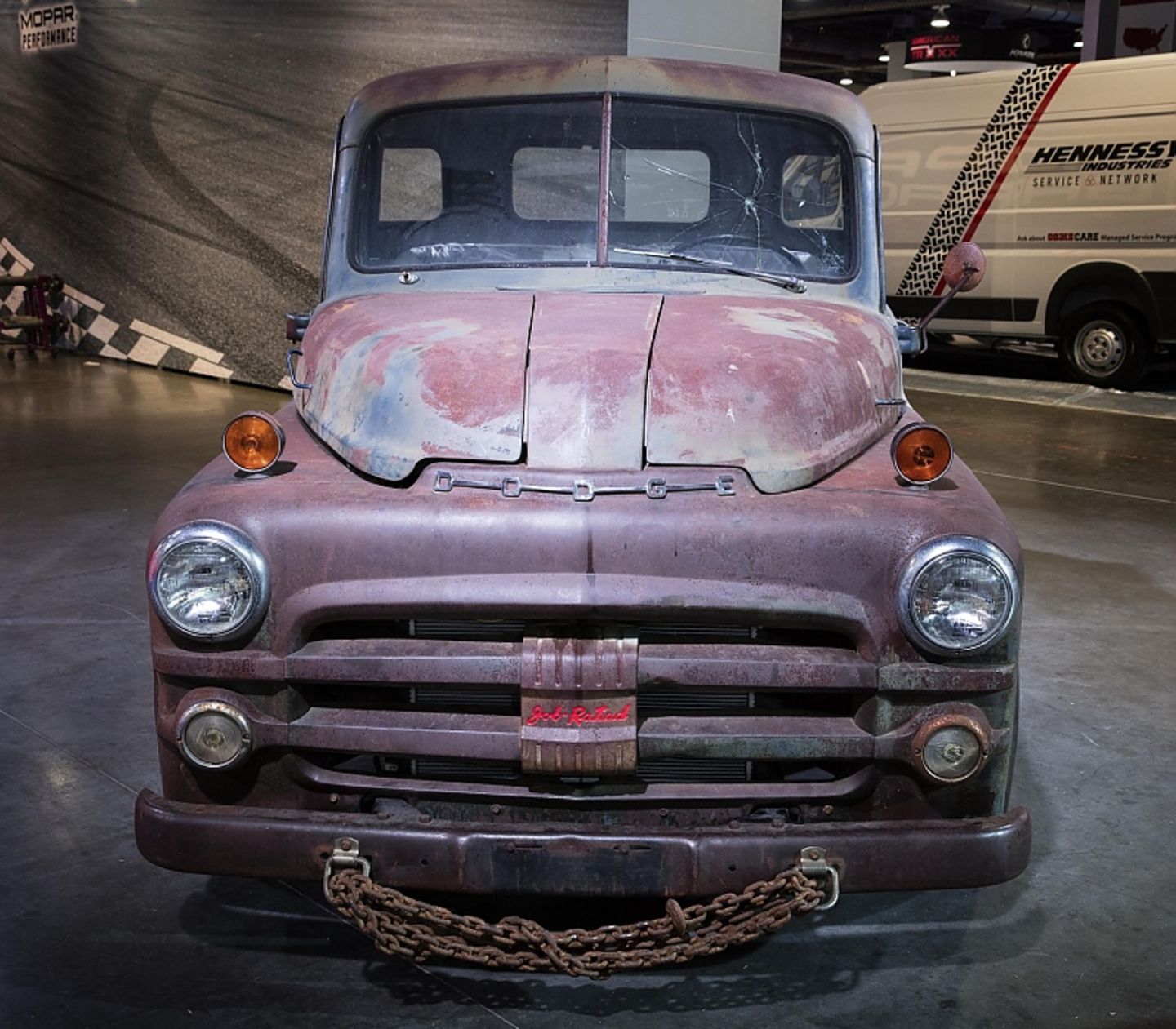 Jawohl ja Ein 1950er Dodge Pickup mit eeinem 6.4 Liter Hemi unter der Haube