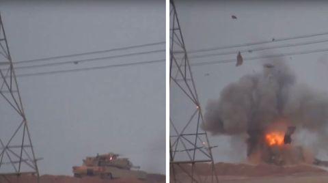 Der Treffer führte zu einer schwere Explosion an Bord des Panzers.