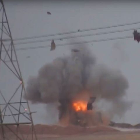 Der Treffer führte zu einer schwere Explosion an Bord des Panzers