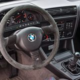 Typisch BMW: das Cockpit ist zum Fahrer geneigt